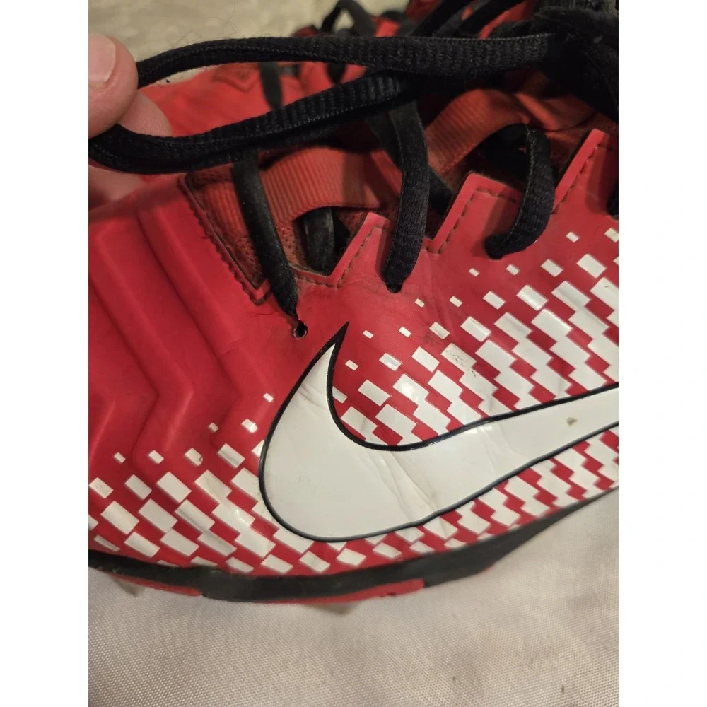 Nike Alpha Menace Pro 2 Mid Men's Size 10.5 Red Black Football Cleats AQ3209-601